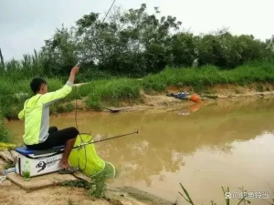 路亚与传统钓鱼有什么不同？各自有什么特点？详细分析一目了然