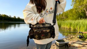 钓鱼过程中那些必不可少的包！看看你都有吗？